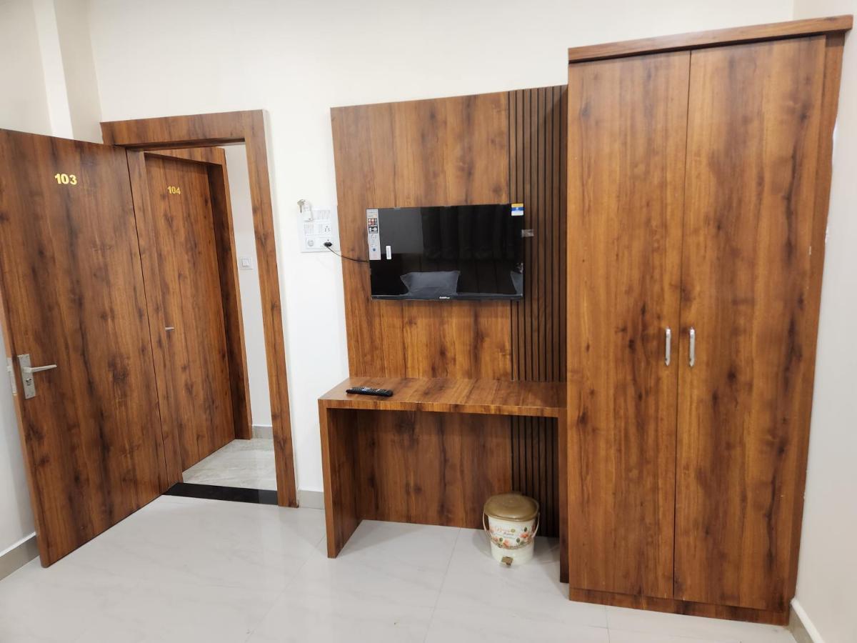 Hotel Anantshree Ujjain Exterior photo