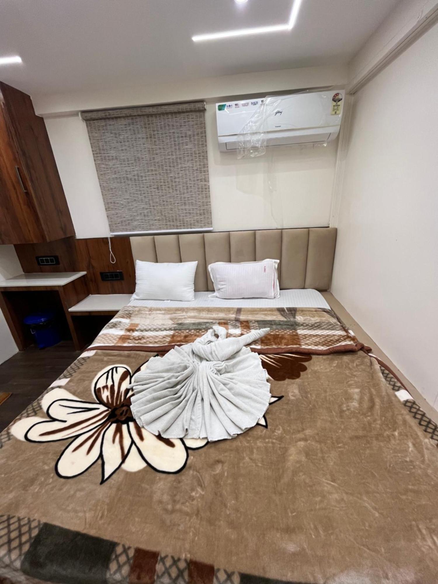 Hotel Anantshree Ujjain Exterior photo